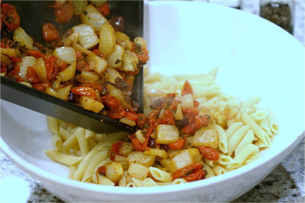 Add Roasted Fennel and Tomatoes Mixture to Pasta
