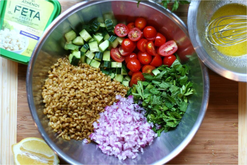 Combine all Freekeh Tabbouleh Ingreds in Large Bowl