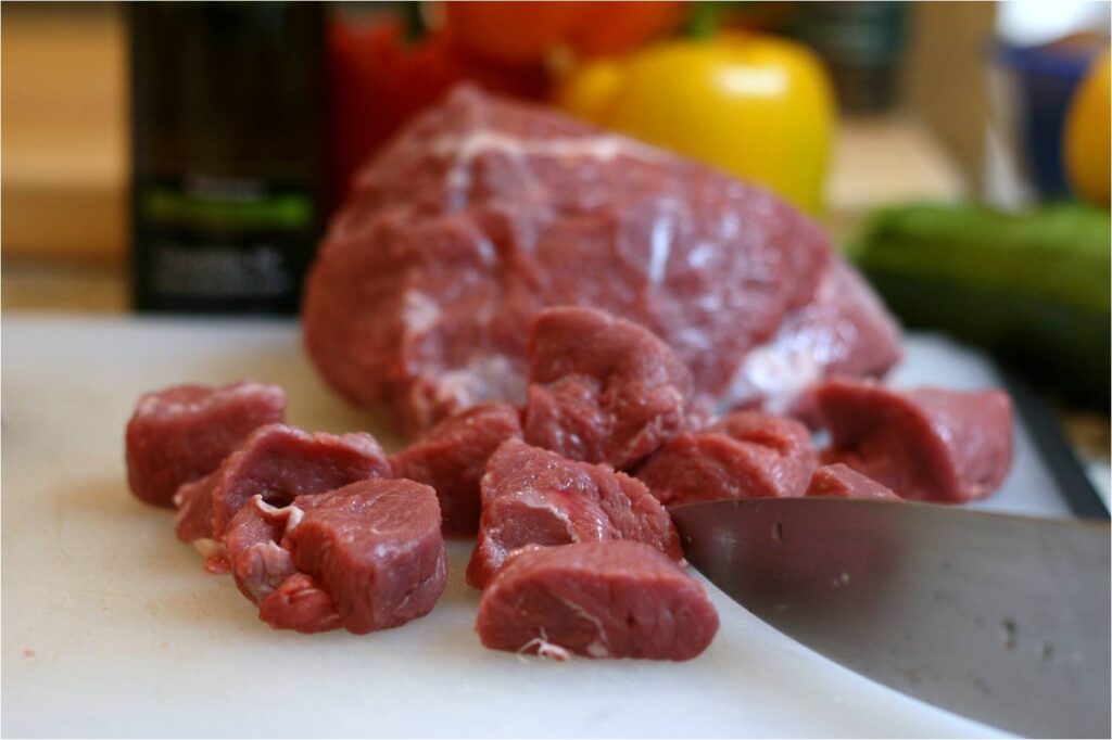 Cut lamb for lamb kebabs