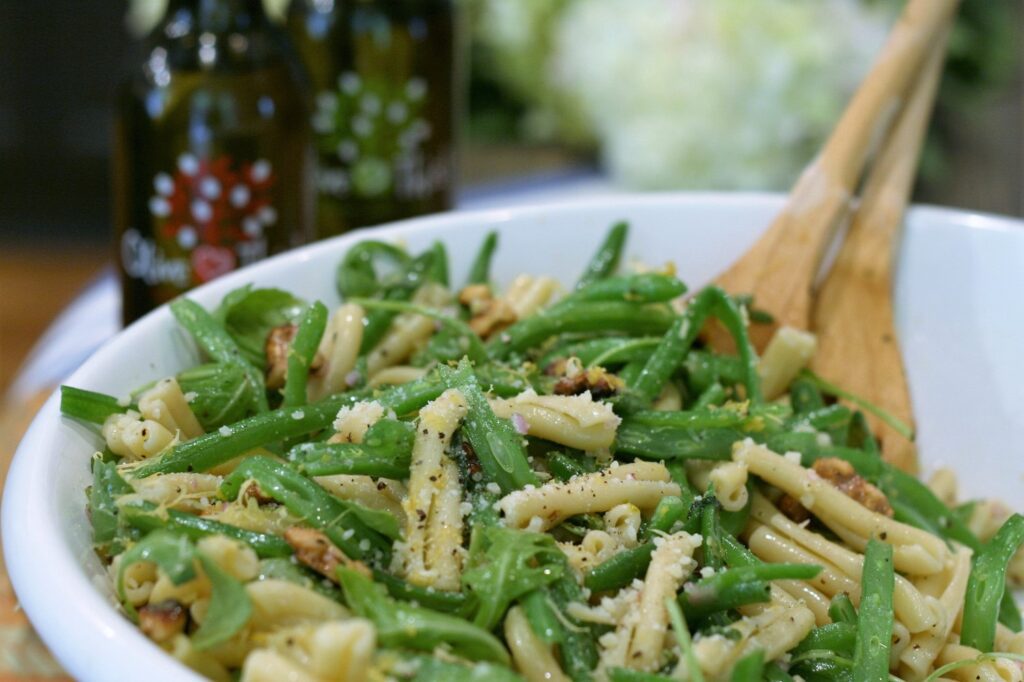 Lemony Green Bean Pasta Salad Feature