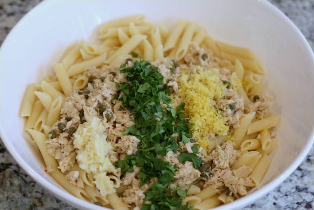 Mixing bowl for Lemon Tuna Pasta