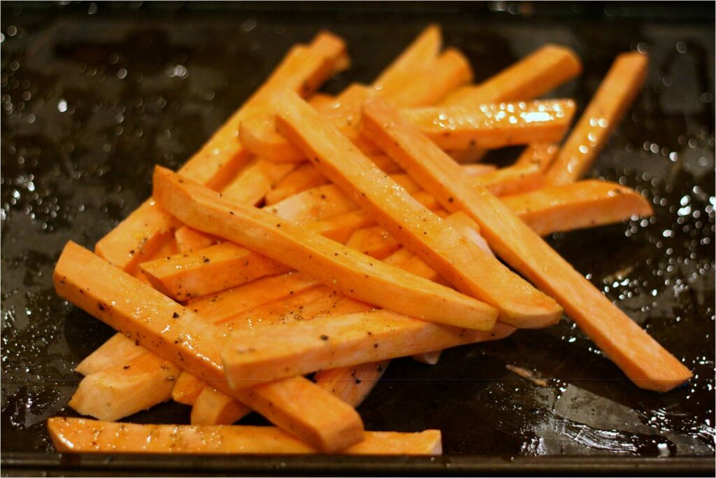 Oiled sweet potato fries