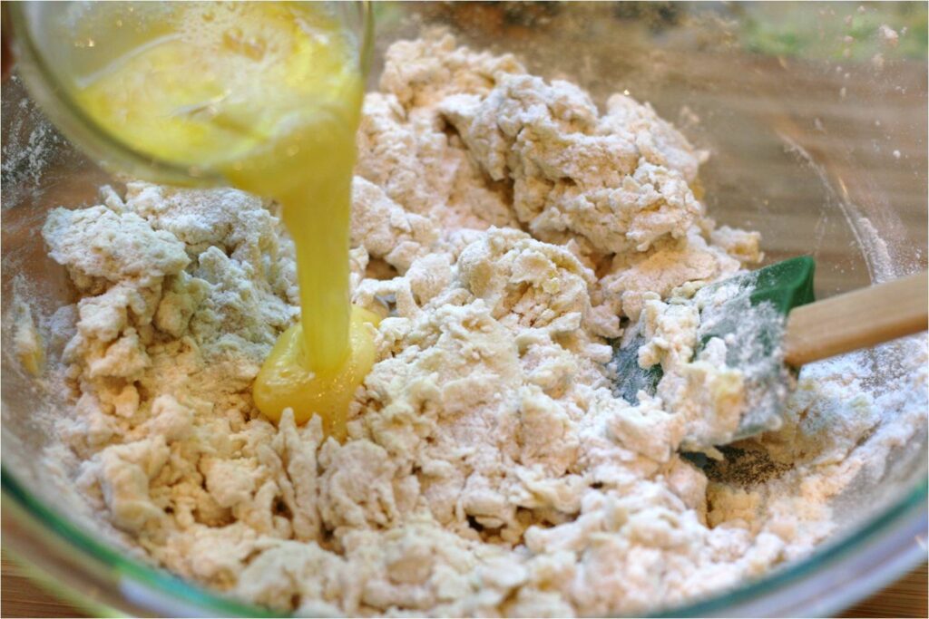 Sitr in Eggs to Cinnamon Roll Batter