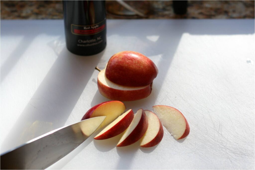 Slice Thin Apple Wedges