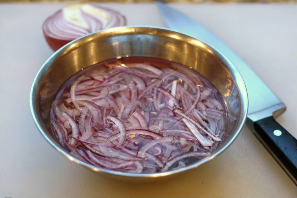 Soak Sliced Onions in Salt Water