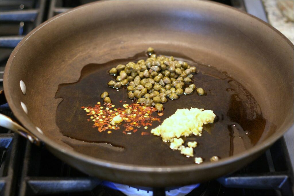 Start ingreds in skillet for Lemon Tuna Pasta