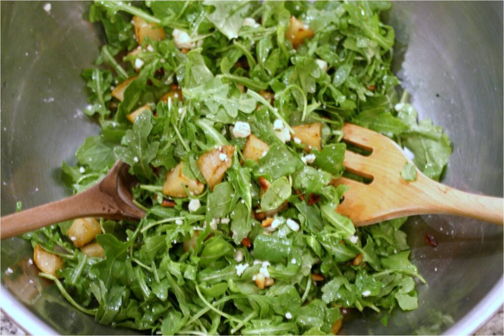 Toss Pineapple Pear Gorganzola Salad