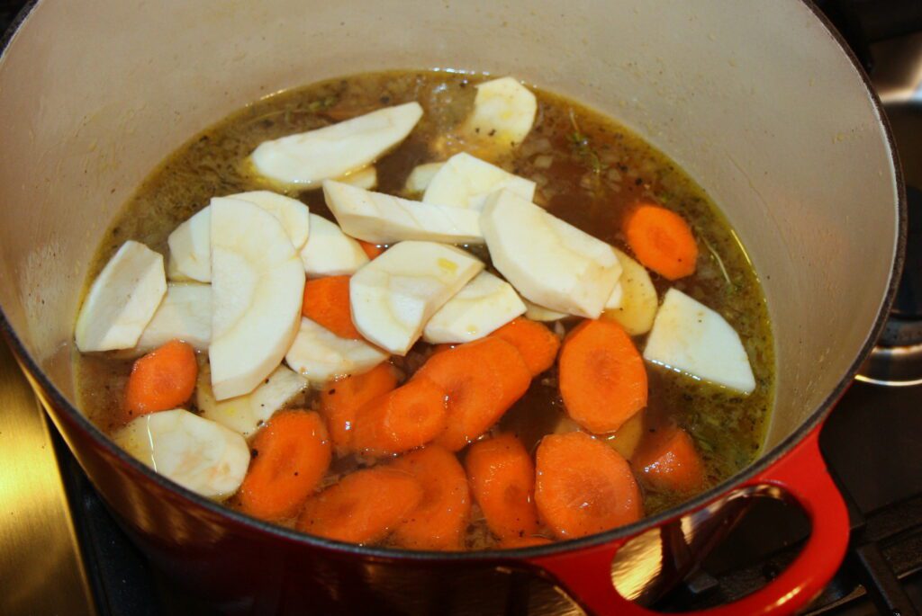 Sicilian Braised Carrots Pot
