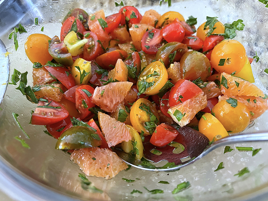 let cherry tomatoes and oranges sit after mixed